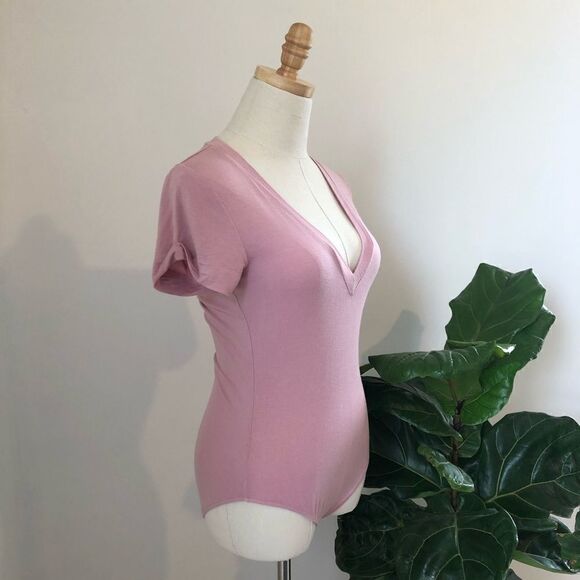 Free People V Neckline Bodysuit Pink Small - Picture 3 of 9